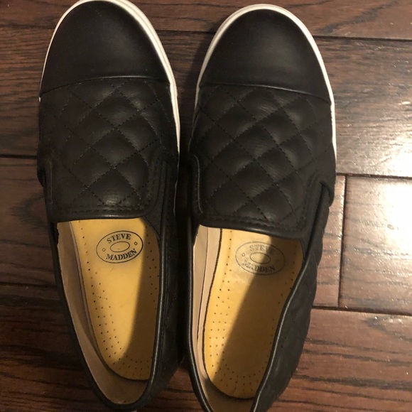 Steve Madden Shoes - Picture 2 of 6